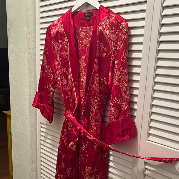 Jones New York Other - #1231+ Red and Gold Floral Vintage’s Wear- Rope